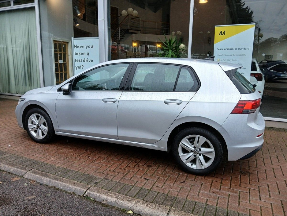 2024 Volkswagen Golf 1.0 TSI 110HP Life, FSH, Silver Met, 26km. €28,750