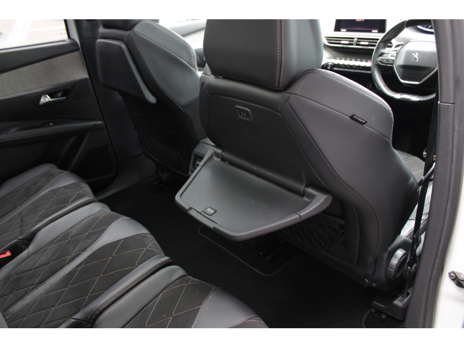 2018 Peugeot 5008 - image 21