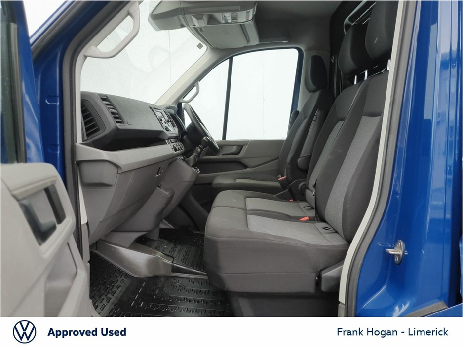 2021 Volkswagen Crafter - image 3