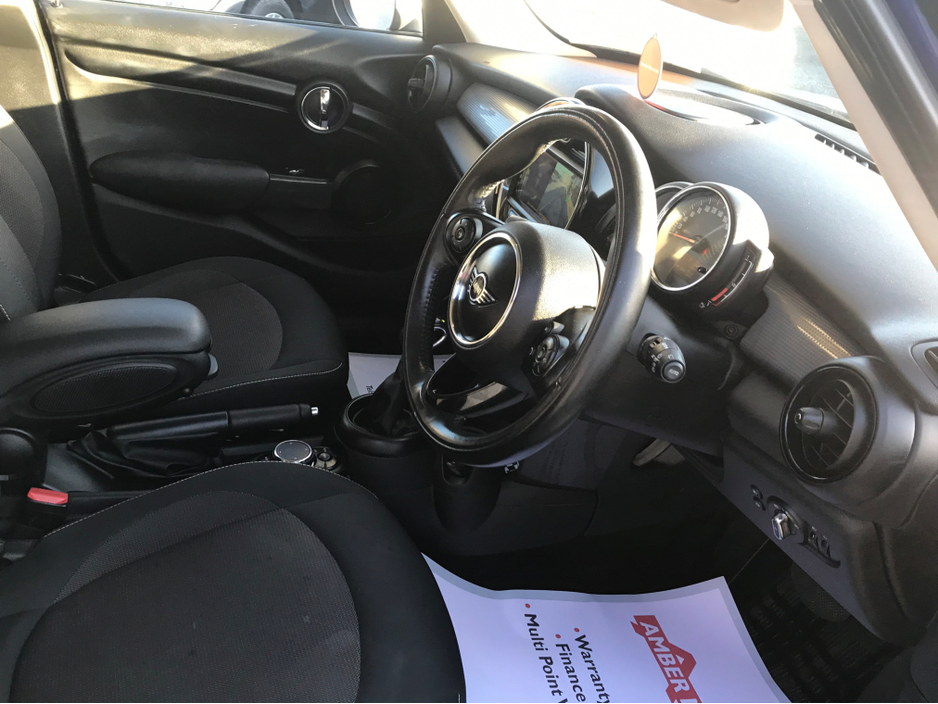 2018 MINI Cooper - image 14