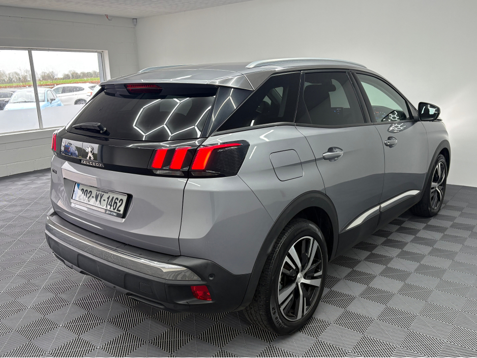 2020 Peugeot 3008 - image 19