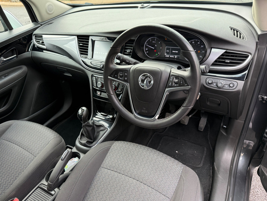 2017 Vauxhall Mokka - image 9