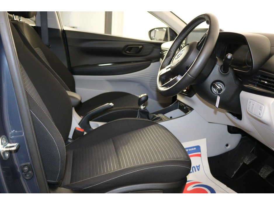 2022 Hyundai i20 - image 9