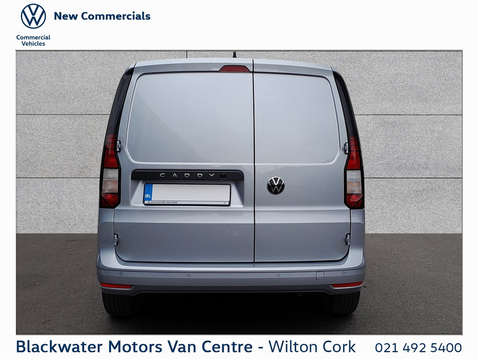 2025 Volkswagen Caddy - image 14