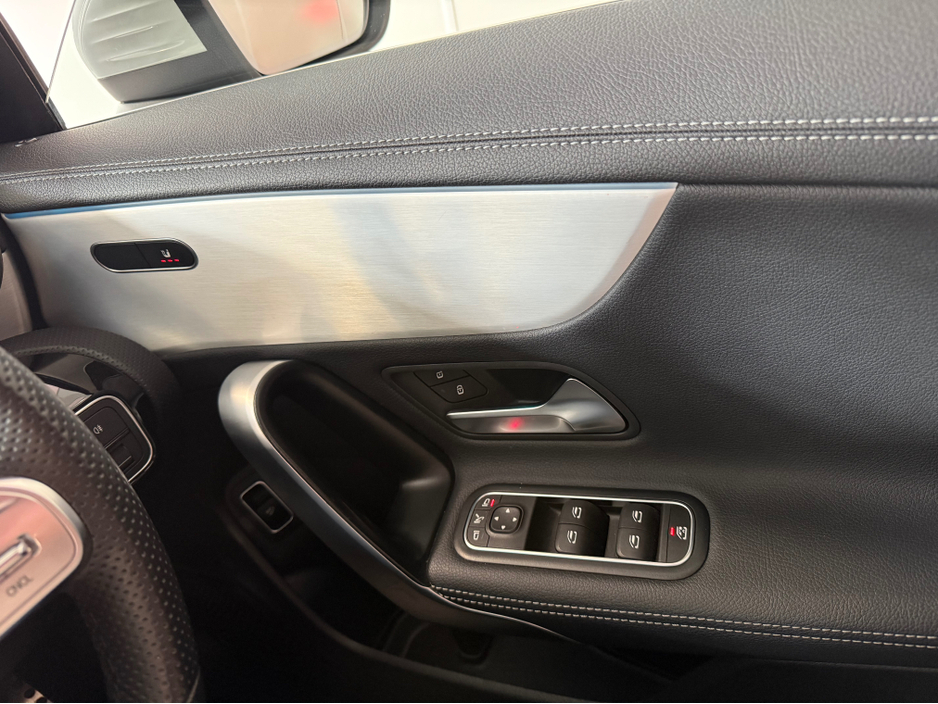 2022 Mercedes-Benz CLA Class - image 10
