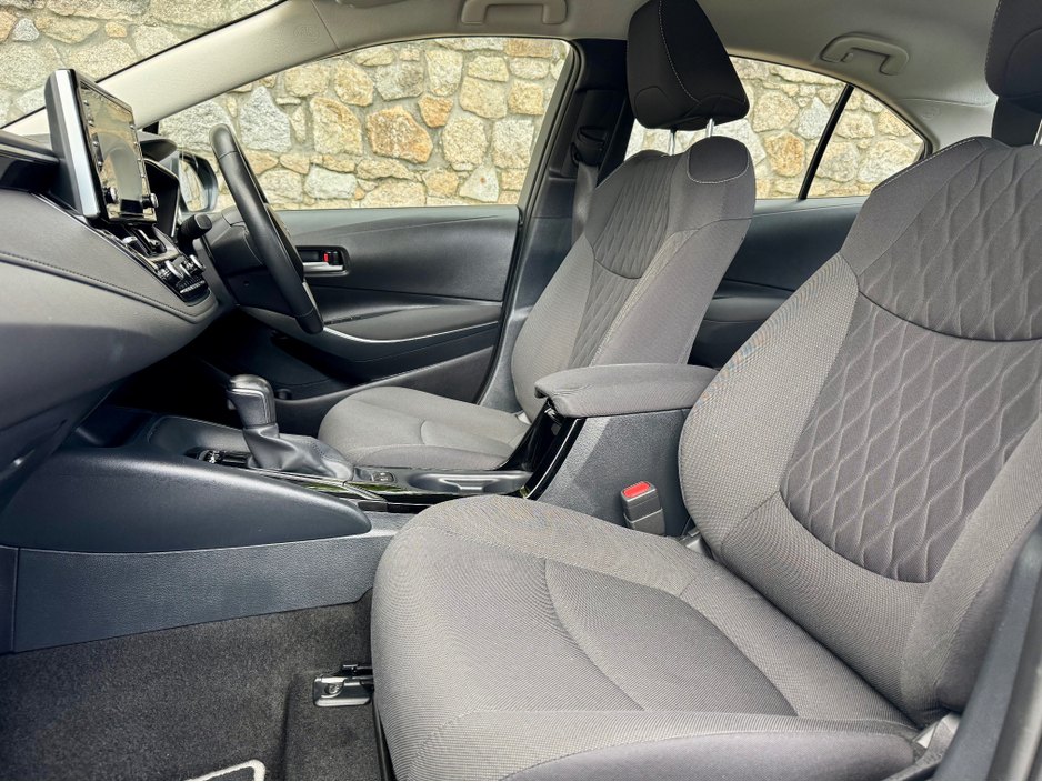 2022 Toyota Corolla - image 11