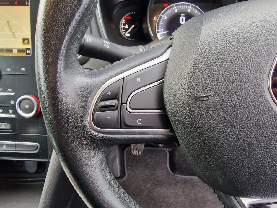 2017 Renault Megane LOW MILEAGE-1.2 DYNAMIQUE-HIGH SPEC €10,950