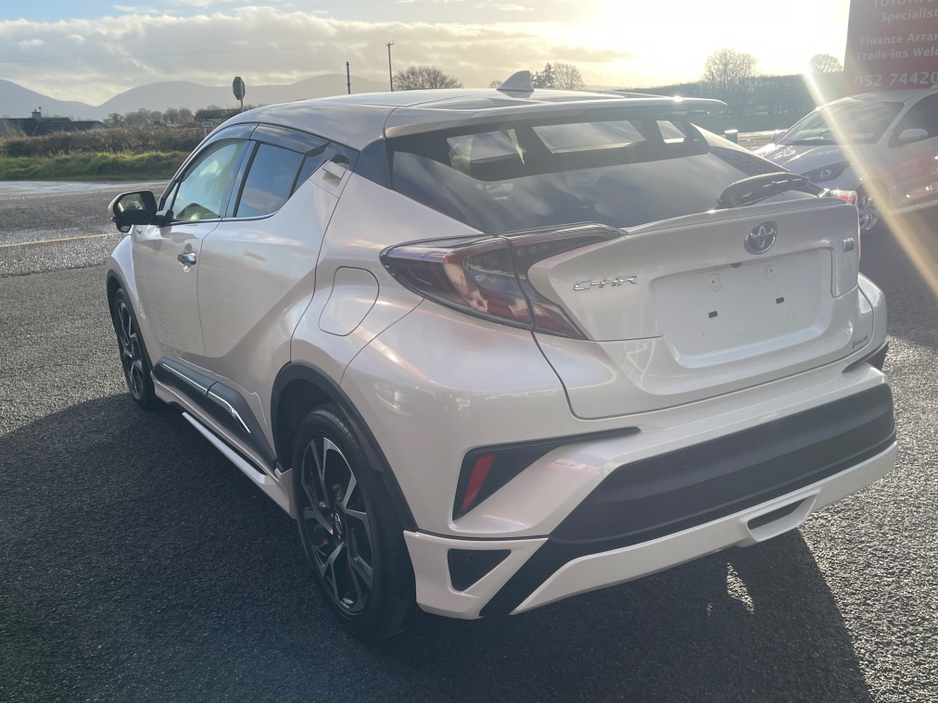 2018 Toyota C-HR - image 5