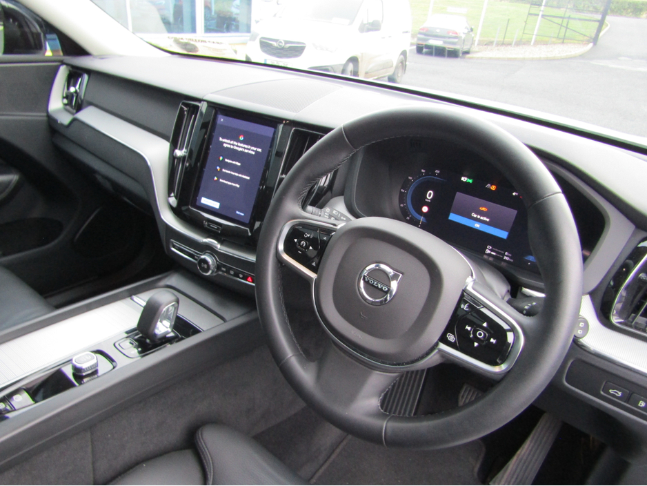 2023 Volvo XC60 T6 PHEV PLUS DARK AWD 5DR AUTO