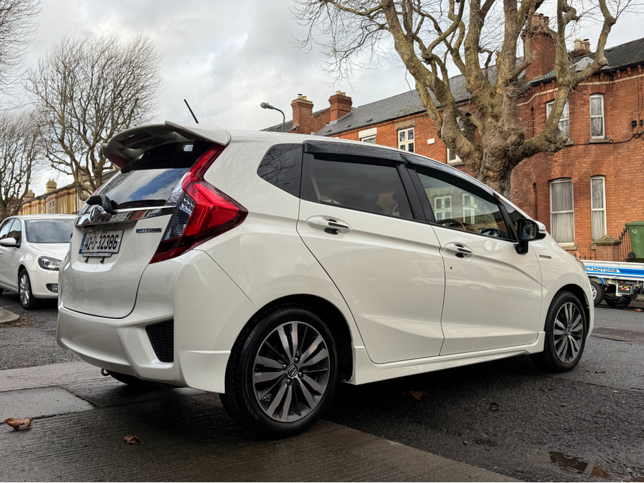 2014 Honda Fit 1.5 Hybrid Automatic, Only 133kms! New Nct 02/2027, Reversing Camera, Bluetooth, Sat Nav, Immaculate Condition, Cheap Tax @ €170, A/C, Alloys, Service & Warranty Included, SIMI Dealer, €8,950