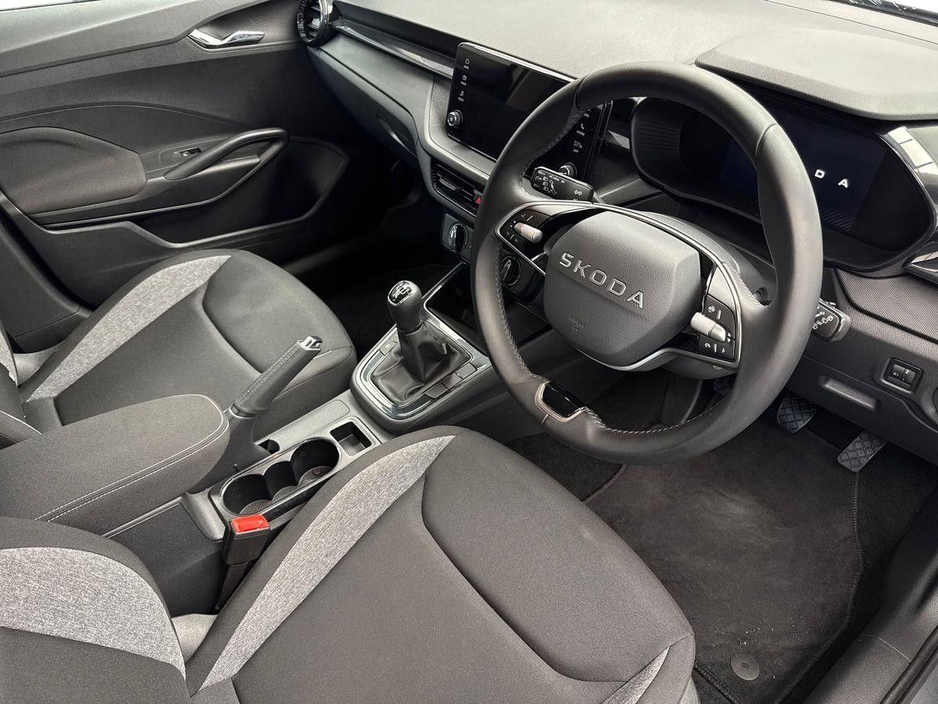 2025 Skoda Fabia - image 6