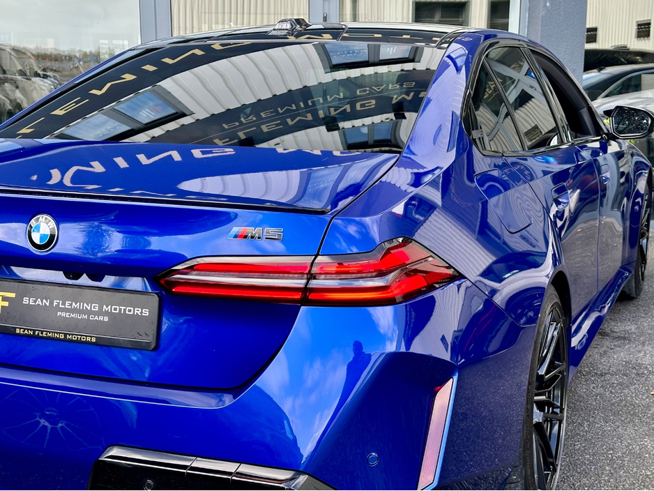 2025 BMW M5 - image 18