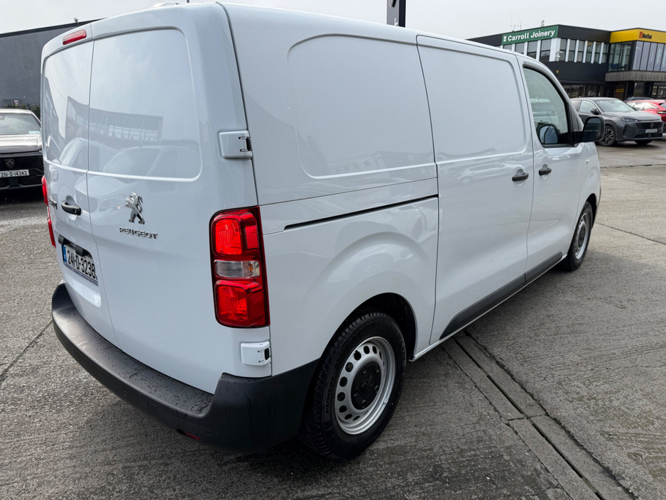 2024 Peugeot Expert - image 2