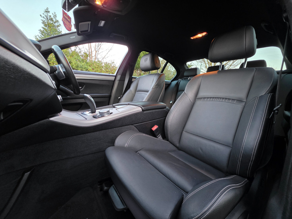 2014 BMW 5 Series - image 22