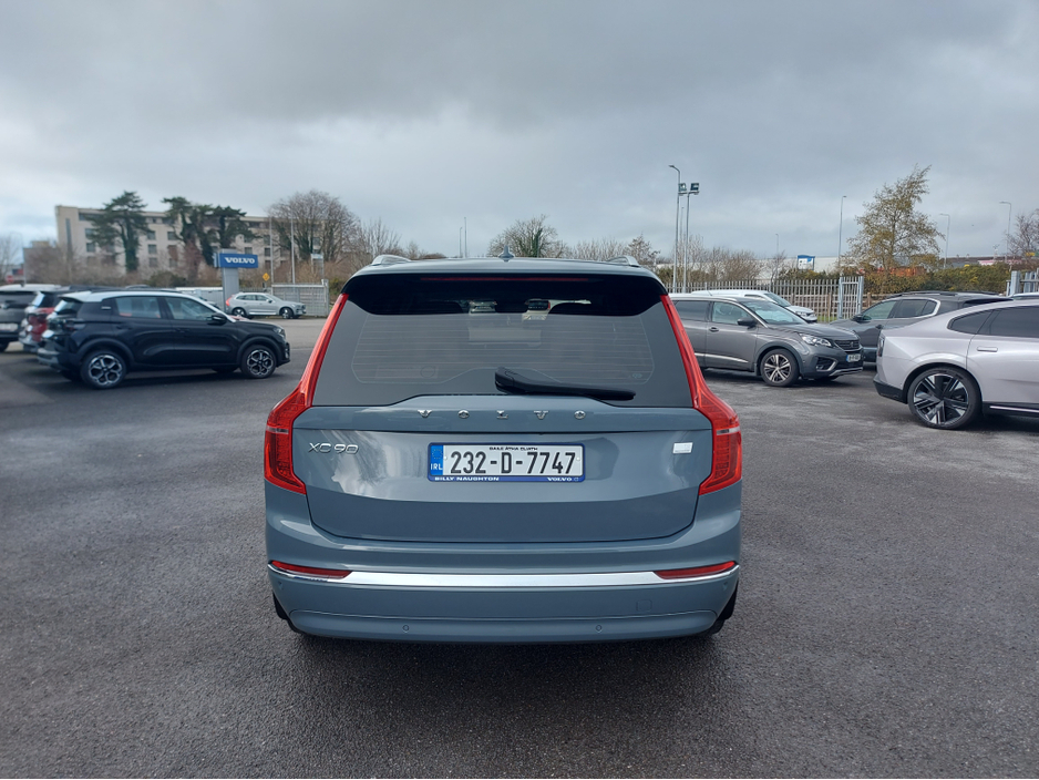 2023 Volvo XC90 T8 PHEV CORE AWD 5DR AUTO €67,950