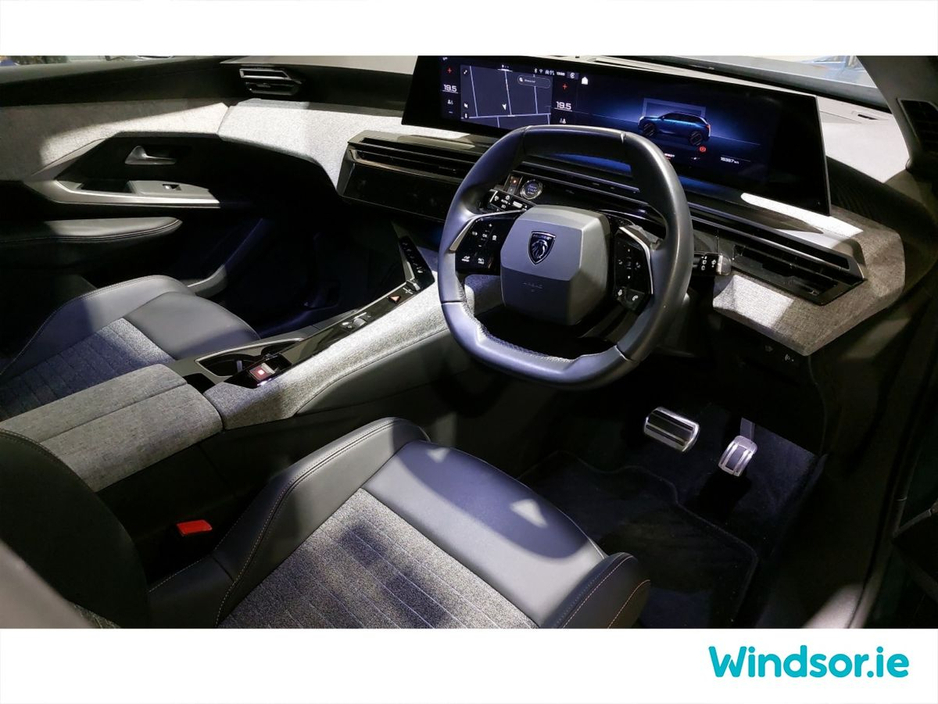 2025 Peugeot 5008 - image 6