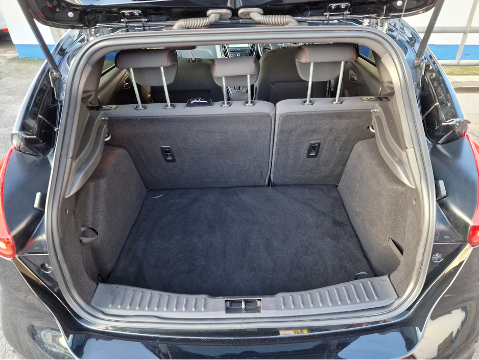 2017 Ford Focus ST-LINE AUTOMATIC-68K MLS FROM NEW €13,450