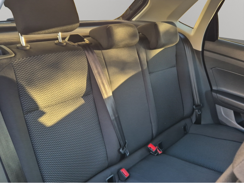 2020 Volkswagen Polo 1.0 AUTOMATIC *** ONLY 1,600 MILES FROM NEW **** CRUISE CONTROL ****  202 REG *** €19,950