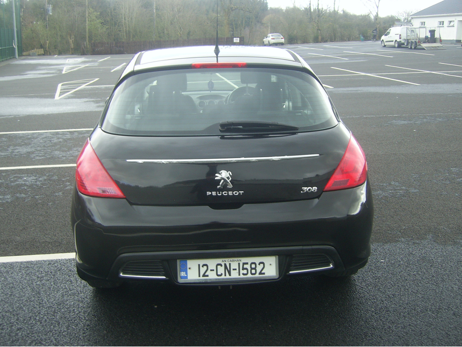2012 Peugeot 308 - image 6