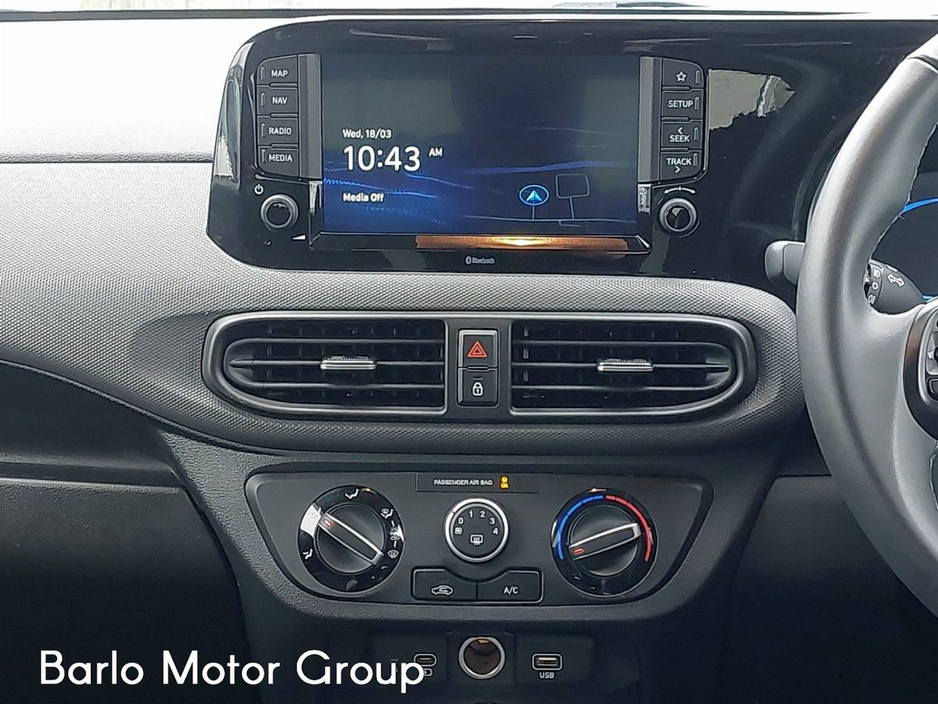 2025 Hyundai i10 - image 15