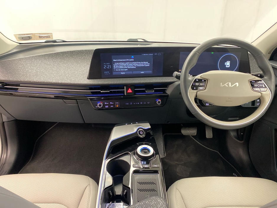 2022 Kia EV6 - image 14