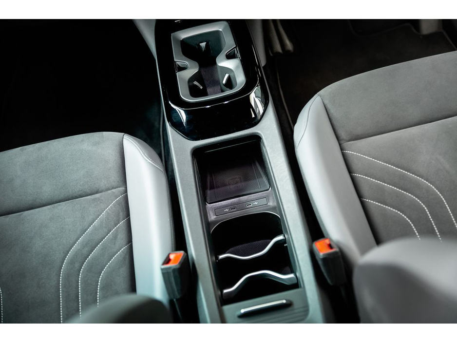 2023 Volkswagen ID.4 - image 23