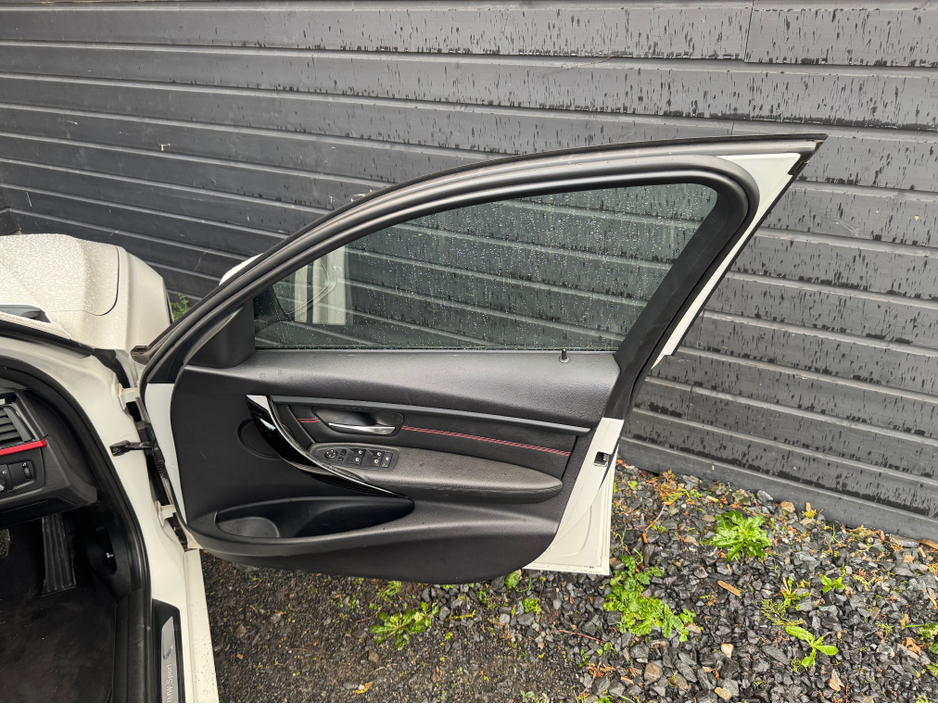 2014 BMW 3 Series 2.0D SPORT AUTO €12,995