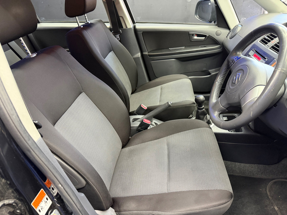 2010 Suzuki SX4 - image 17