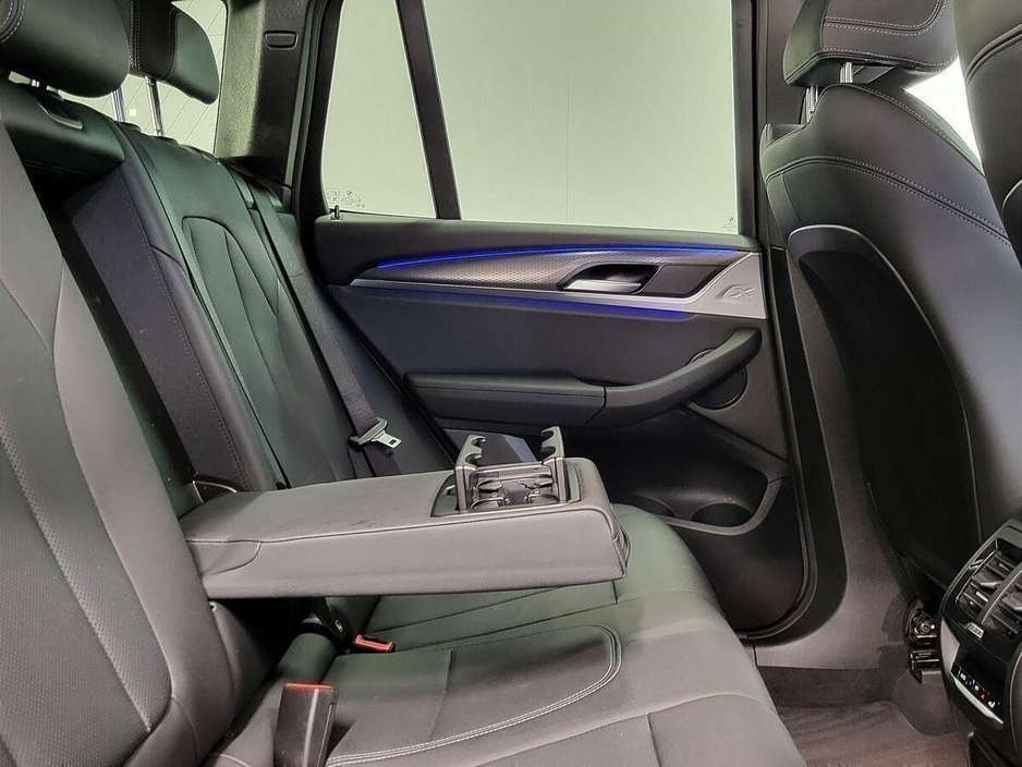 2024 BMW X3 - image 22