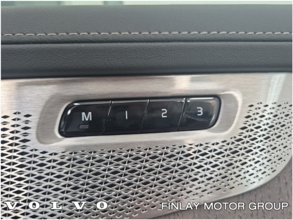 2026 Volvo XC90 - image 18