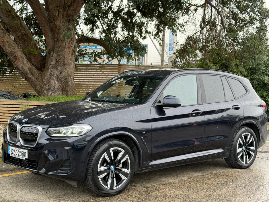 2022 BMW iX3 - image 3