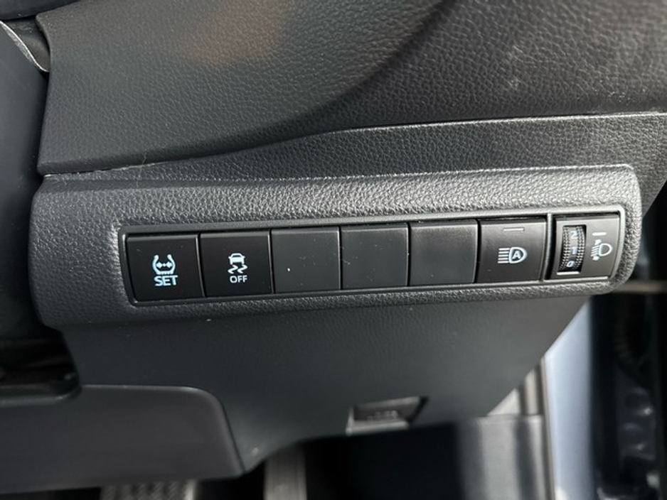 2022 Toyota Corolla HYBRID LUNA SALOON €26,950