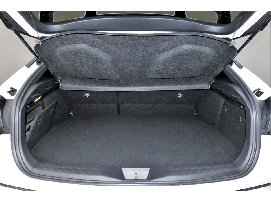 2019 Toyota C-HR 1.8 HYBRID *HALF LEATHER*REVERSE CAM*10" ANDROID CAR PLAYER* €21,490