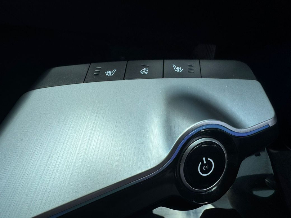 2024 Kia EV6 - image 22