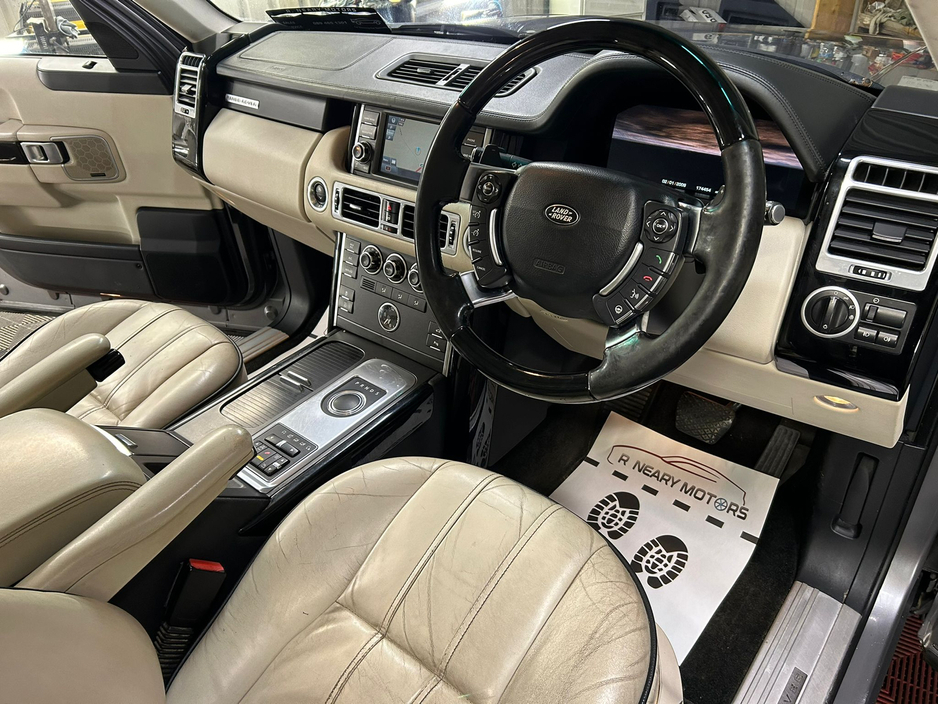 2011 Land Rover Range Rover  €18,950