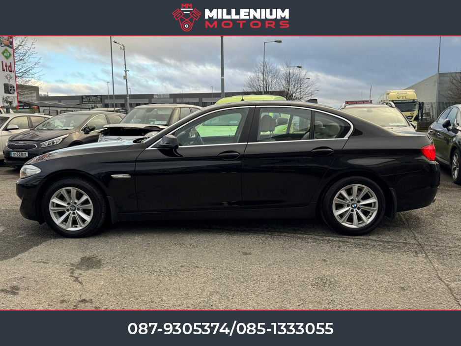 2012 BMW 5 Series - image 5