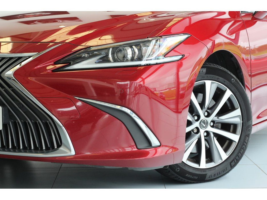 2020 Lexus ES 300 H 2.5 ES CVT 215BHP €30,899