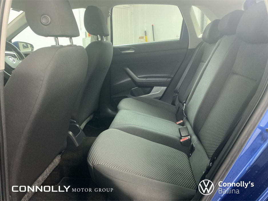 2021 Volkswagen Polo - image 6