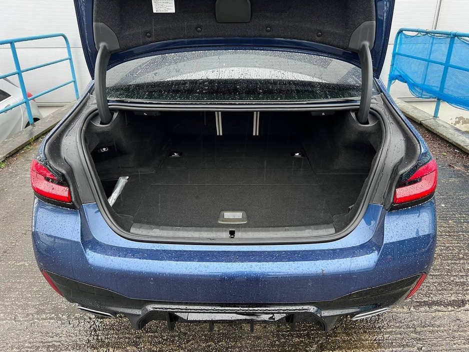 2020 BMW 5 Series 530e LCI M-SPORT COMPETITION 2.0 HYBRID // LOW MILEAGE // HEATED & COOLED LEATHER SEATS // HEADS-UP DISPLAY €36,900