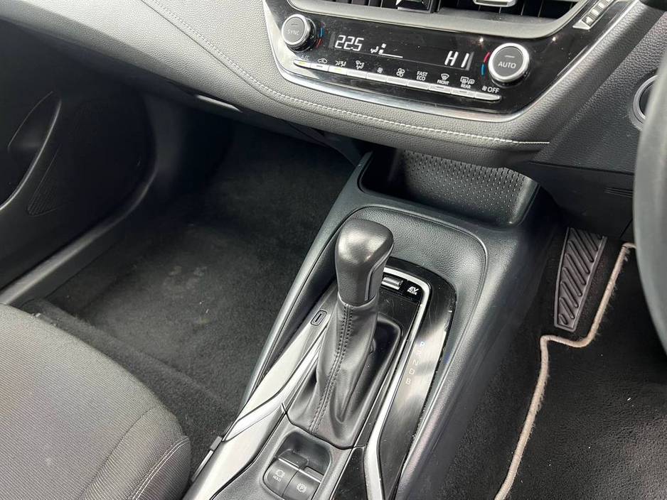 2023 Toyota Corolla - image 11