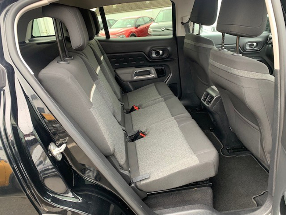 2021 Citroen C5 Aircross - image 10