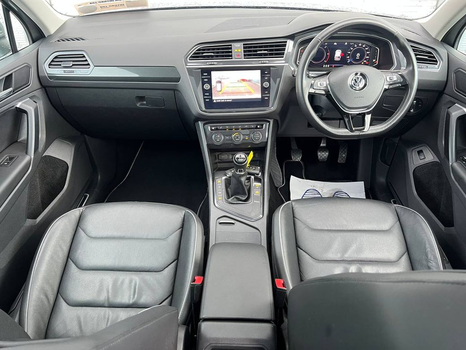 2020 Volkswagen Tiguan R-LINE 2.0 TDI // OPENING PAN ROOF // 19" R-LINE ALLOYS // HEATED R-LINE LEATHER SEATS // 360 PARKING SENSORS €28,900