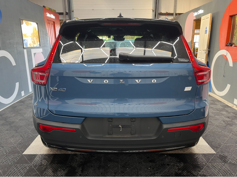 2022 Volvo XC40 2022 VOLVO XC40 EV RECHARGE ULTIMATE AUTOMATIC / CRUISE CONTROL / 360° CAMERA / ELECTRIC MEMORY & HEATED SEATS / PANORAMIC SUNROOF €27,950
