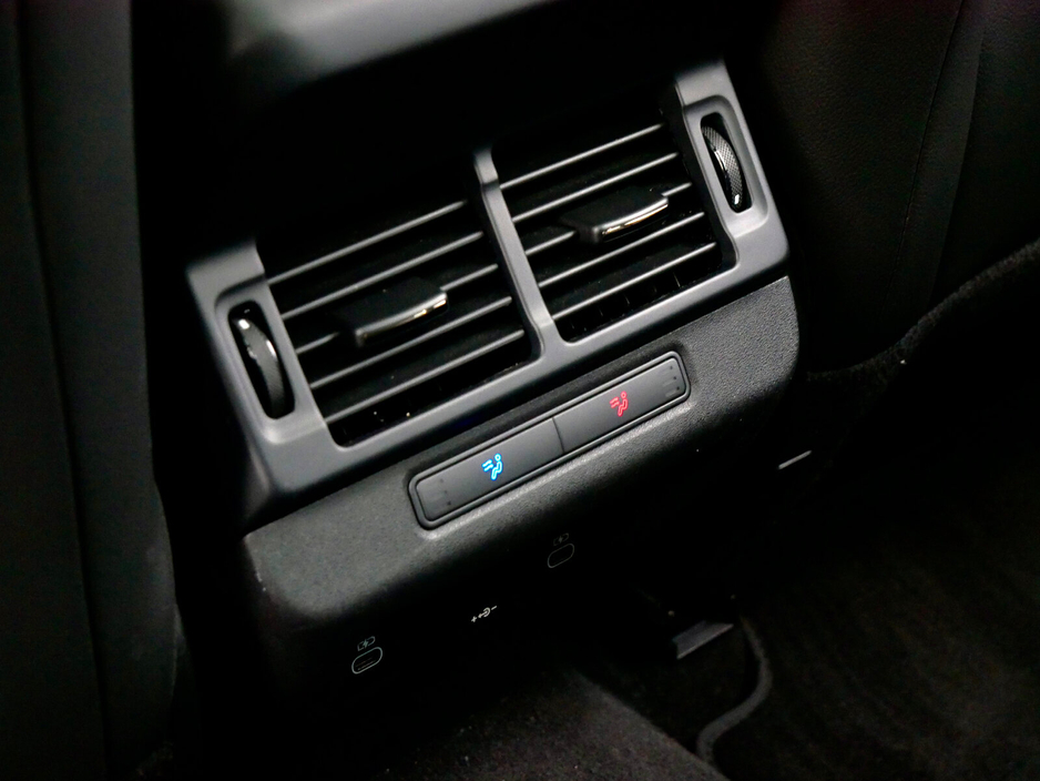 2025 Land Rover Range Rover Evoque 1.5 I3 PHEV 269 PS Dynamic SE €59,950