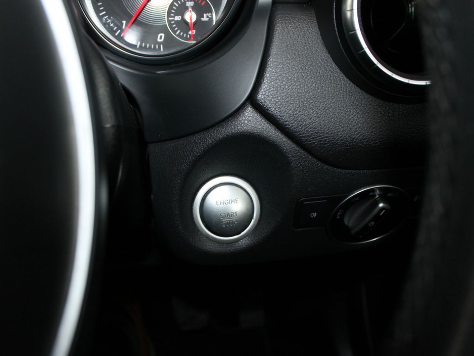 2018 Mercedes-Benz CLA Class - image 26