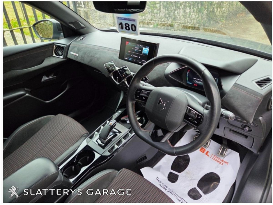 2021 DS Automobiles DS 3 - image 7