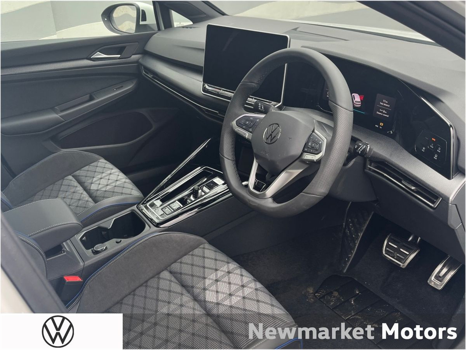 2026 Volkswagen Golf - image 24