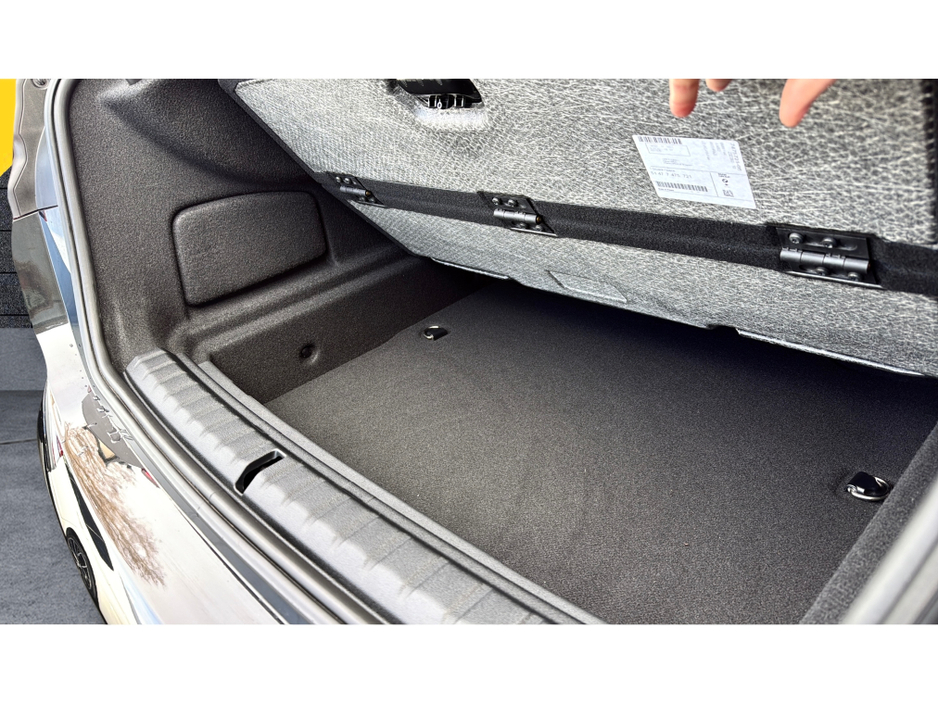 2020 BMW 2 Series - image 22