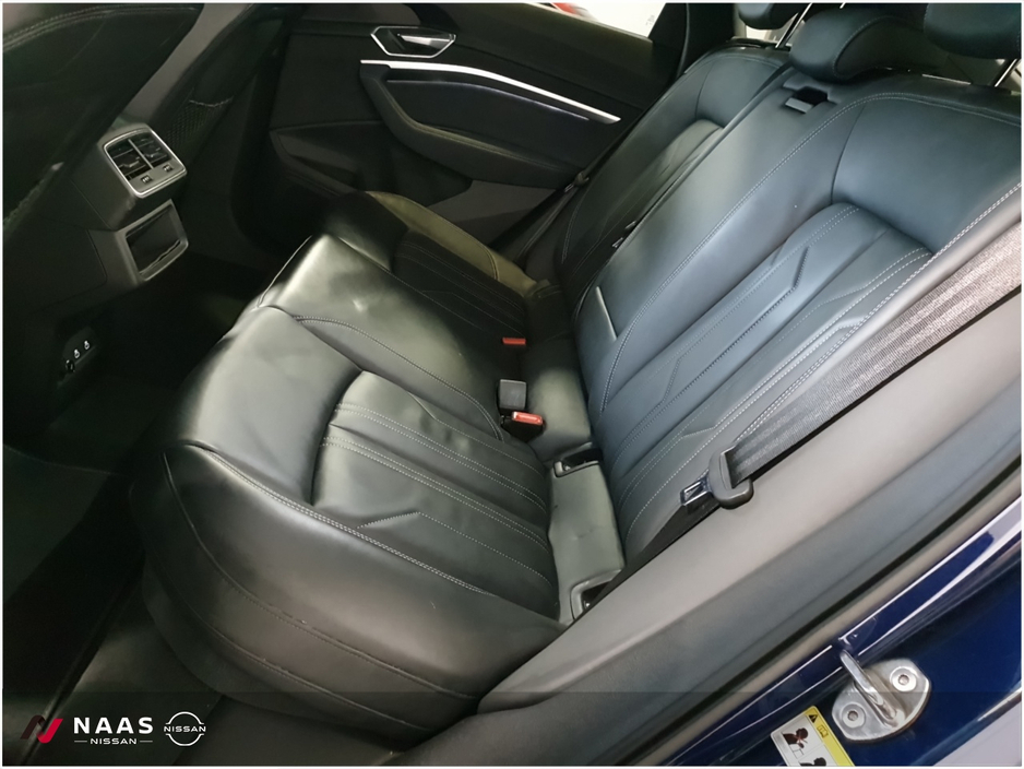 2022 Audi e-tron - image 10