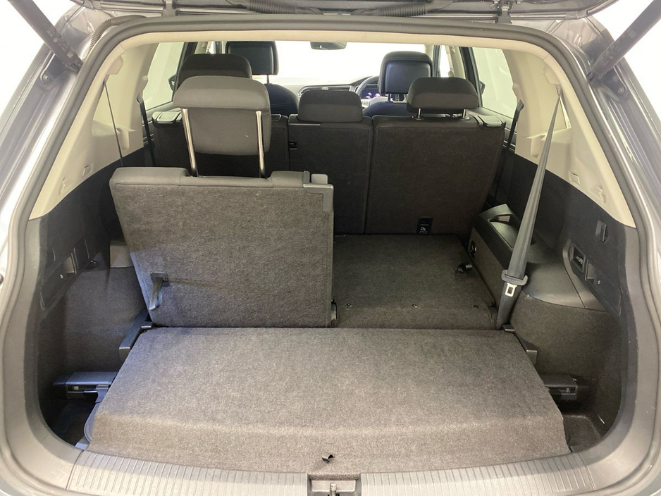 2024 Volkswagen Tiguan - image 27